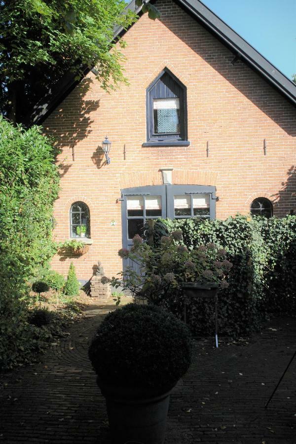 In Het Koetshuis Apeldoorn Esterno foto